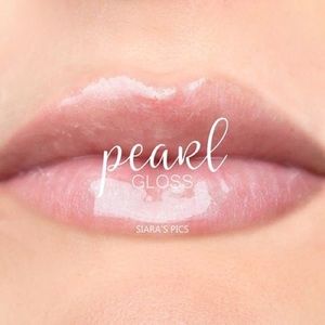 ✨ NWT Pearl Lipsense Gloss ✨